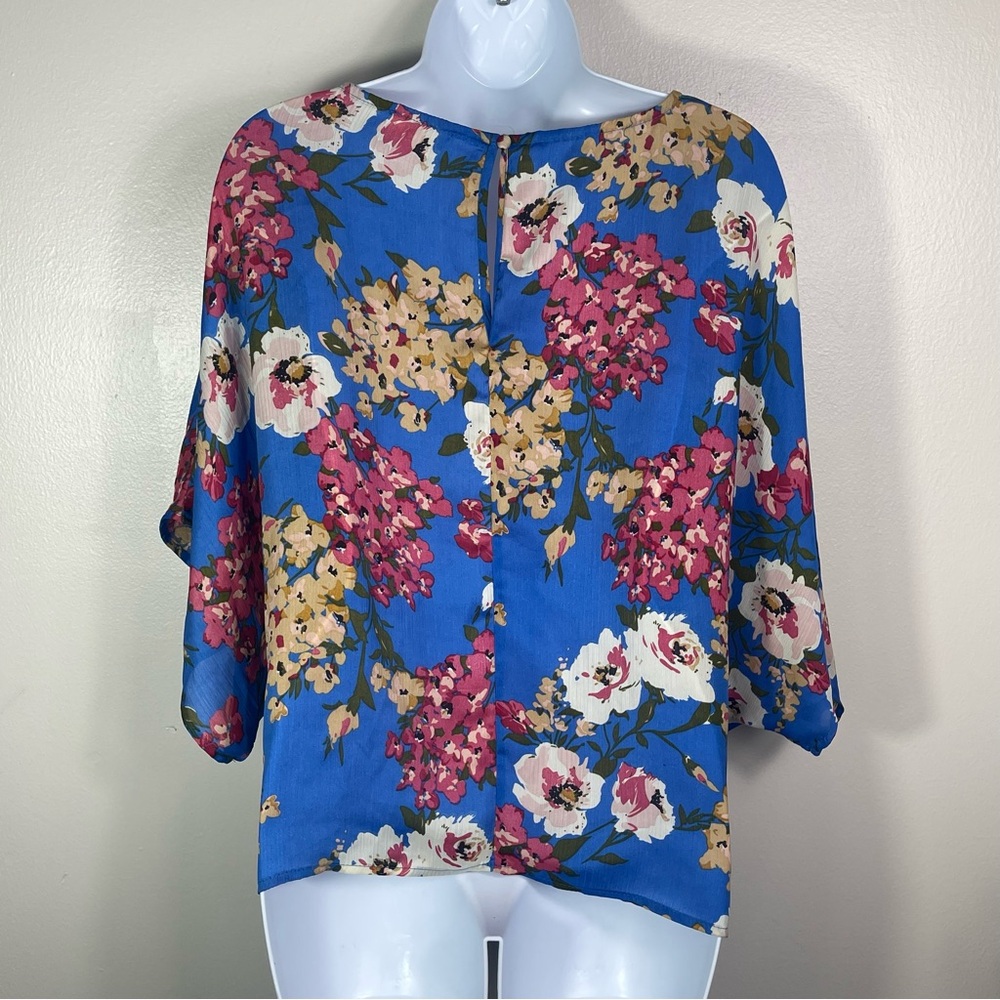 Umgee Bohemian V-neck twisted front floral blouse - Picture 5 of 5